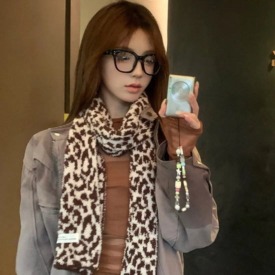 SZL Stylish Leopards Scarves Plush Versatiles Women Scarves Comfortable Neckerchief